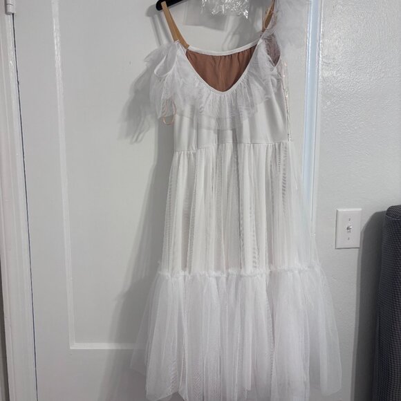 Dance Costume - Picture 2 of 3